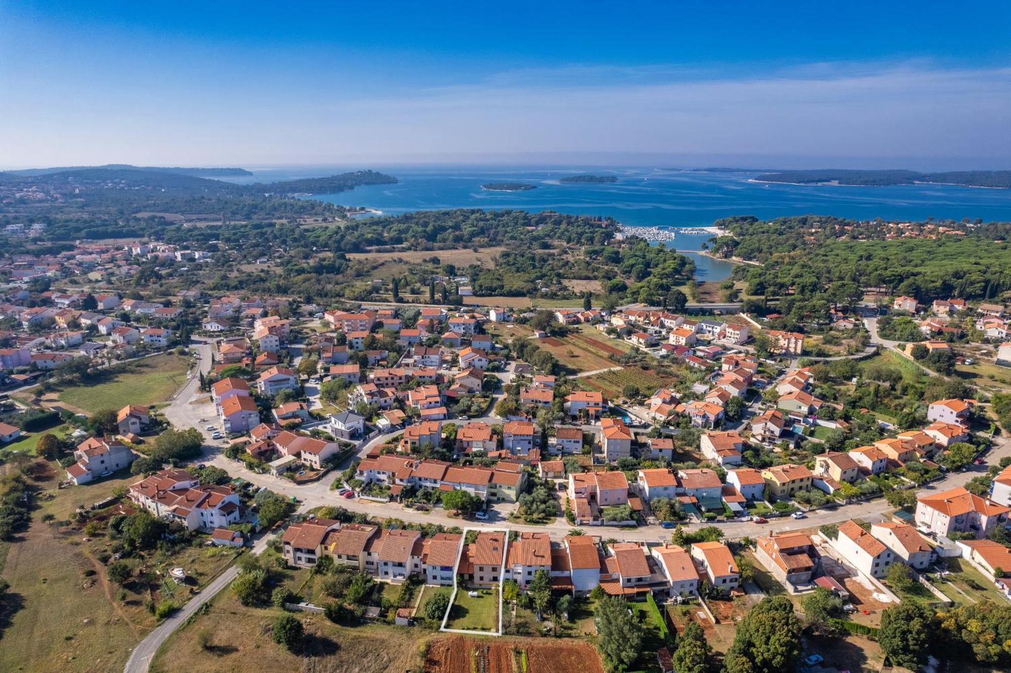 Apartment Delton Fažana Εξωτερικό φωτογραφία