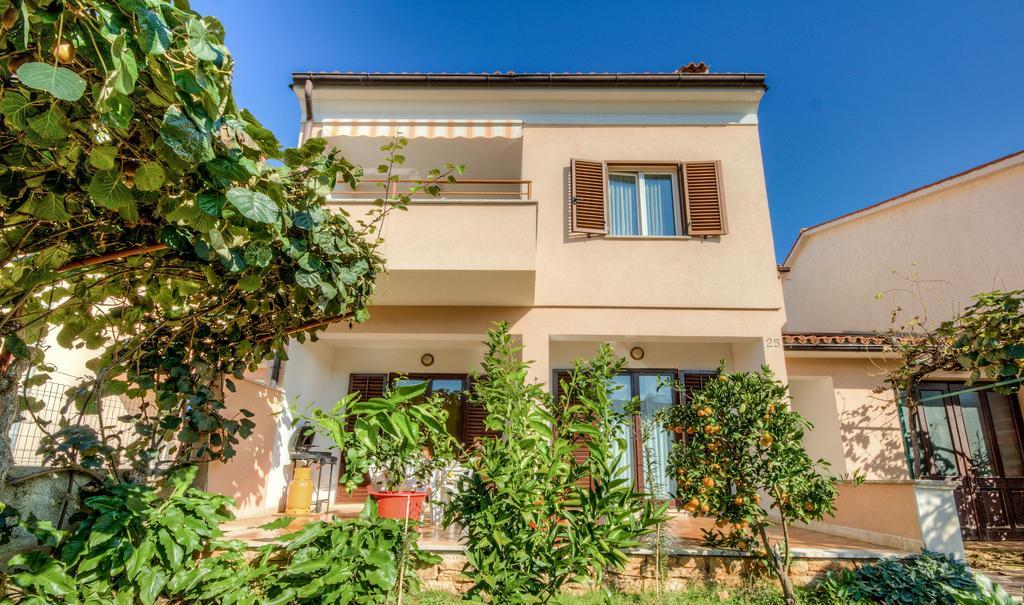 Apartment Delton Fažana Δωμάτιο φωτογραφία